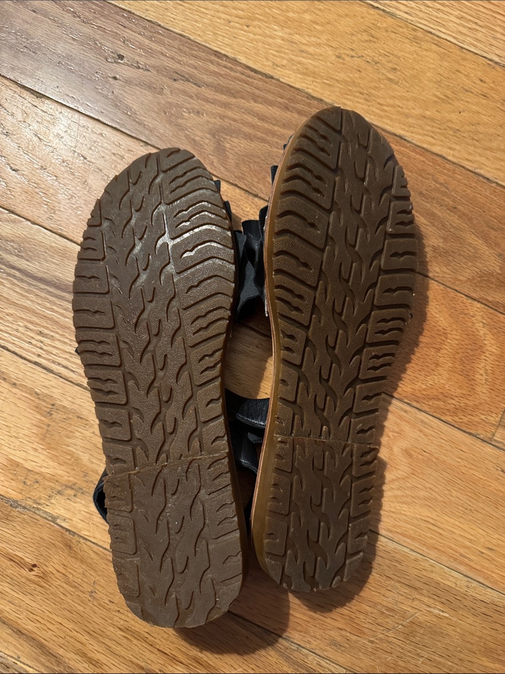 Seychelles Peace Of Mind Ruffle Sandals Black 10. - Picture 7 of 7